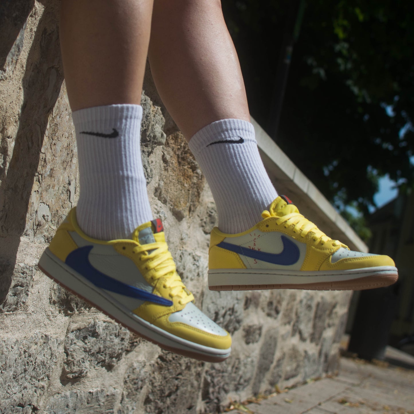 Nike Air Jordan 1 Low Retro Travis Scott Canary